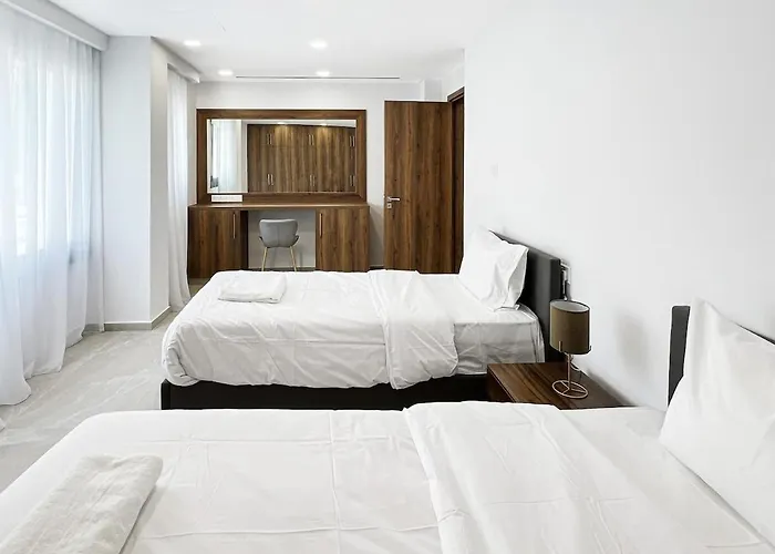 Majestic Manor Villa