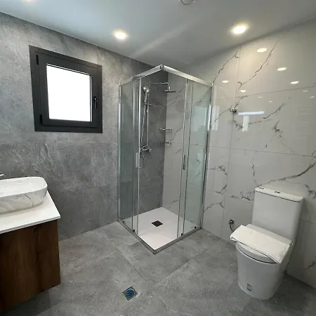 Majestic Manor Вилла Тала