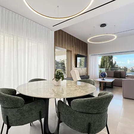 Вилла Majestic Manor