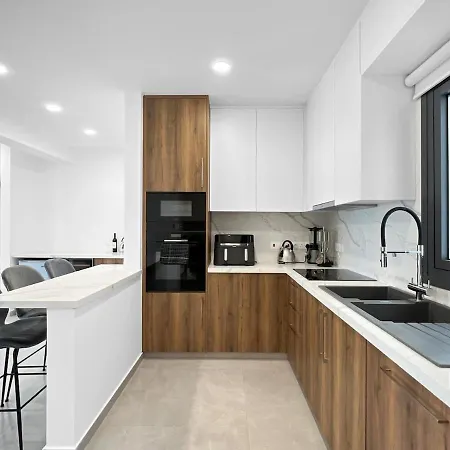 Вилла Majestic Manor Тала