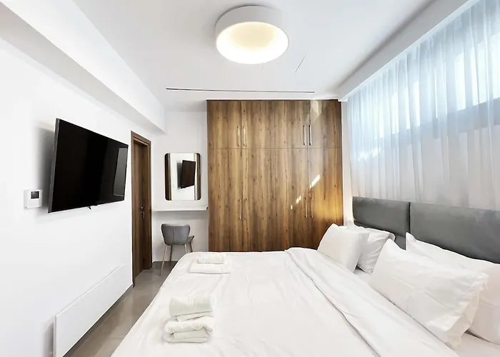 Majestic Manor Villa *