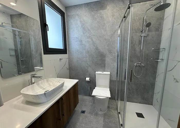 Majestic Manor Villa Tala